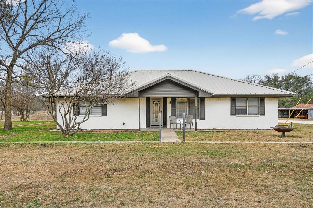 362 County Road 481, Stephenville, TX 76401