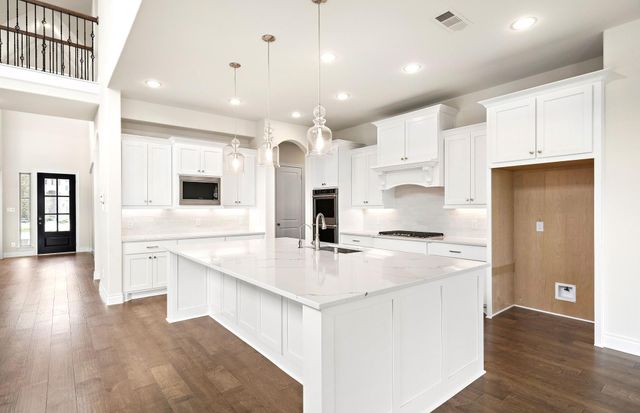 454 Lontano Path, Willis, TX 77318