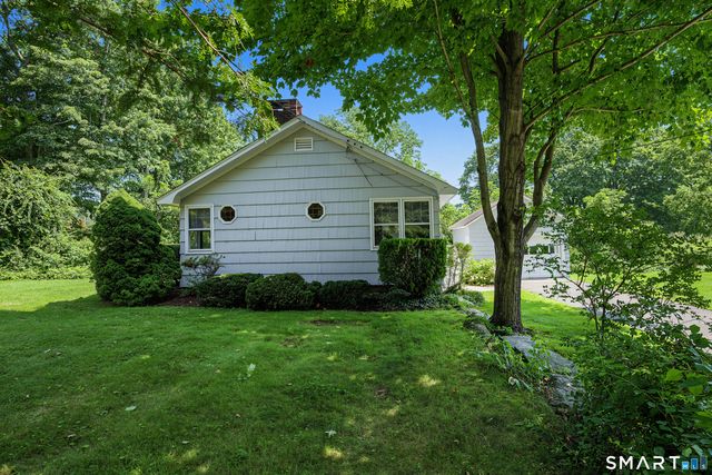37 Beach Avenue, Madison, CT 06443