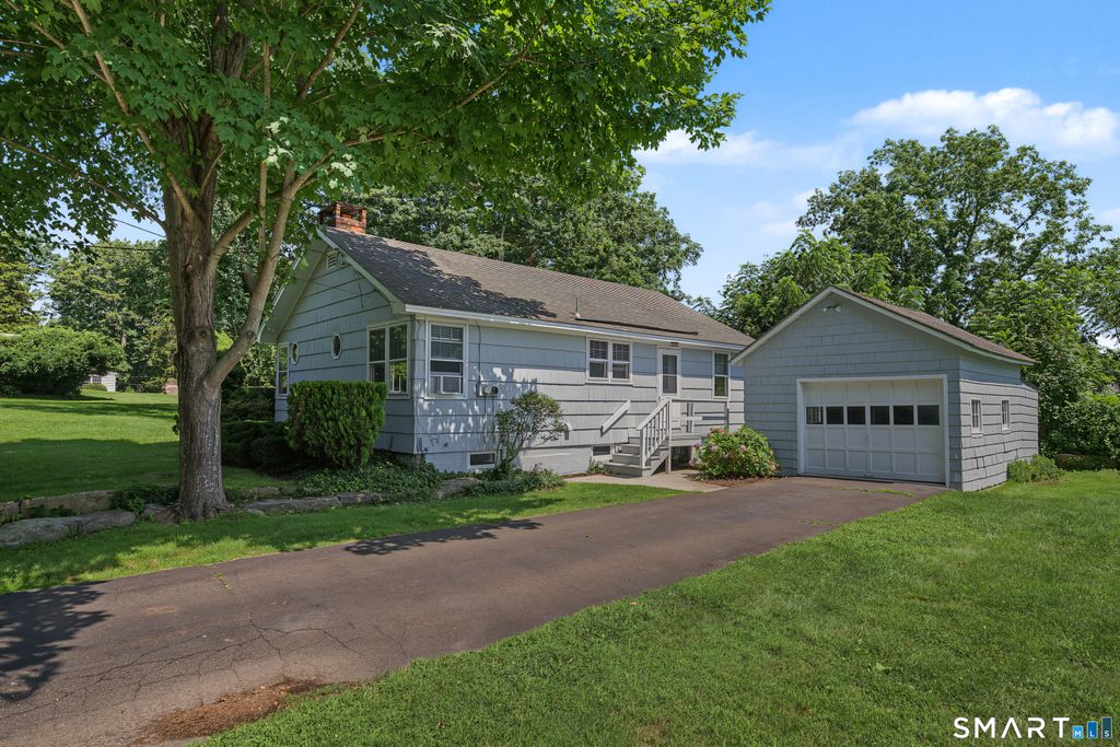 37 Beach Avenue, Madison, CT 06443