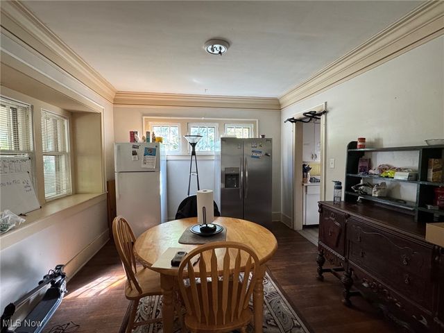 1066 Emma Avenue, Akron, OH 44302