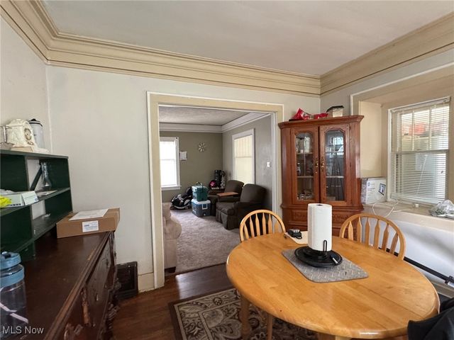 1066 Emma Avenue, Akron, OH 44302