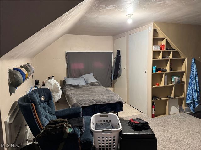 1066 Emma Avenue, Akron, OH 44302