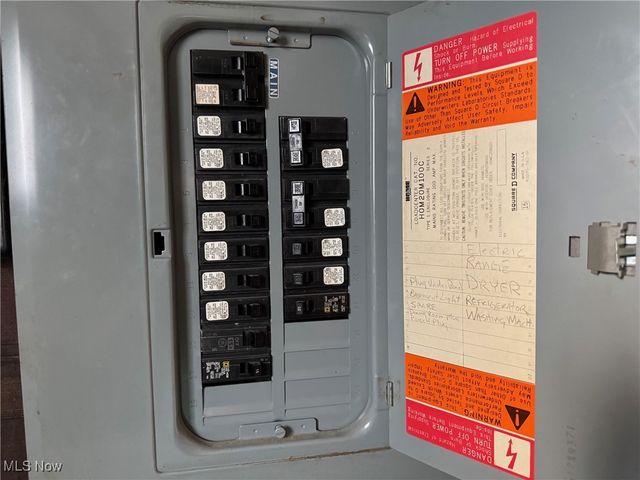 1066 Emma Avenue, Akron, OH 44302