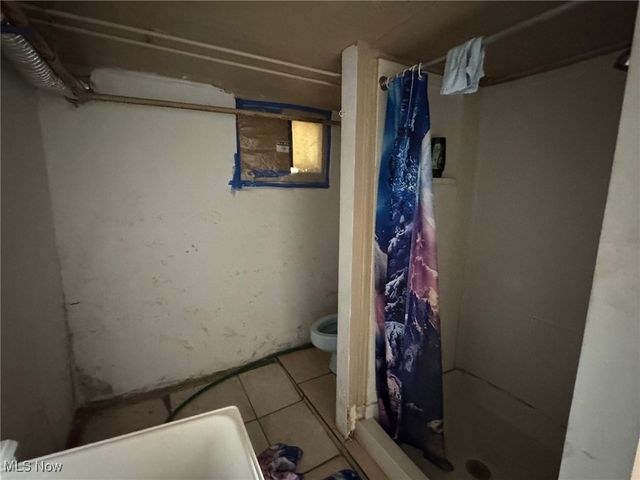 1066 Emma Avenue, Akron, OH 44302