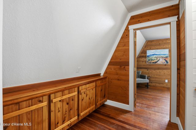 95 Whiskey Jack RD, Sandpoint, ID 83864