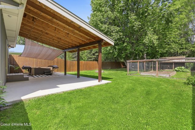 95 Whiskey Jack RD, Sandpoint, ID 83864