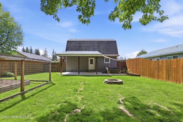 95 Whiskey Jack RD, Sandpoint, ID 83864