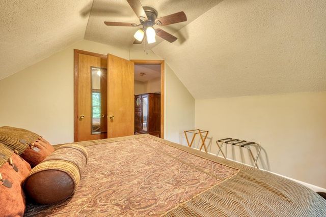 477 Little Snowbird Trail, Marble, NC 28905