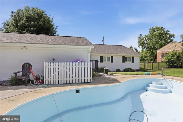 277 APPLE DRIVE, Greencastle, PA 17225