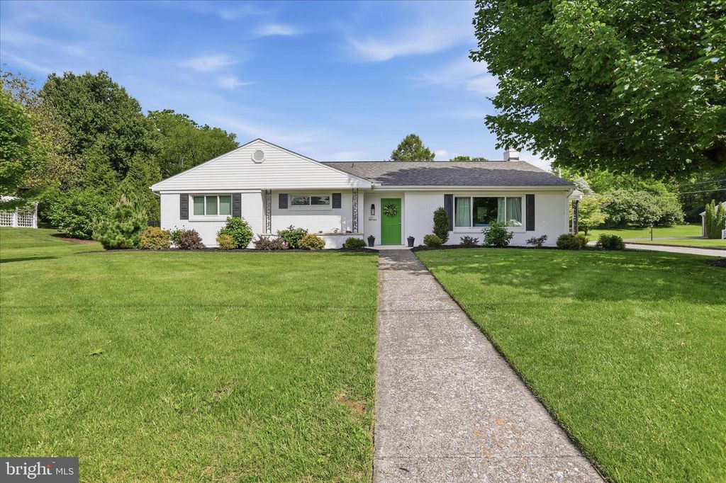 277 APPLE DRIVE, Greencastle, PA 17225