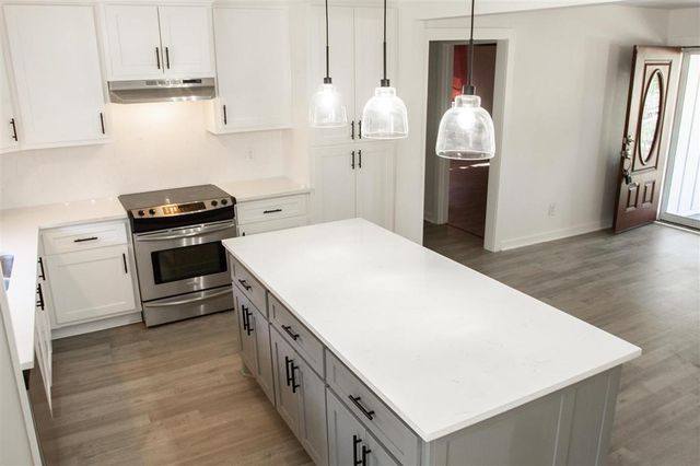 3038 Vines Road, Lake Charles, LA 70611