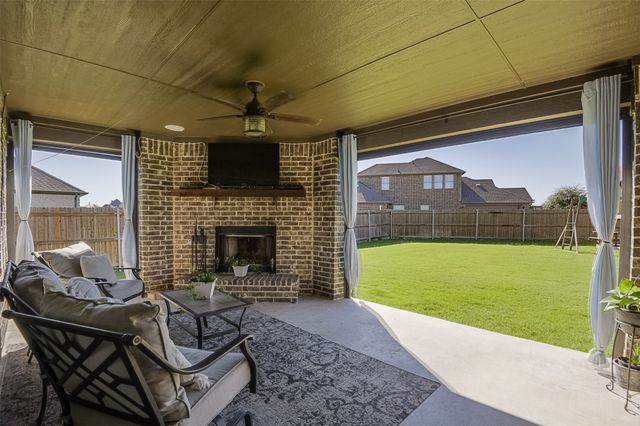 177 Hackney Street, Waxahachie, TX 75165