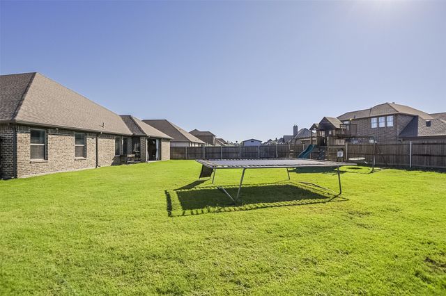 177 Hackney Street, Waxahachie, TX 75165