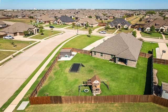 177 Hackney Street, Waxahachie, TX 75165