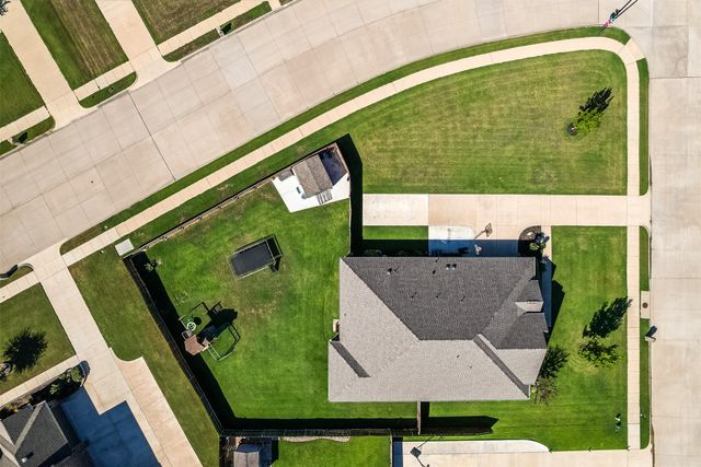 177 Hackney Street, Waxahachie, TX 75165