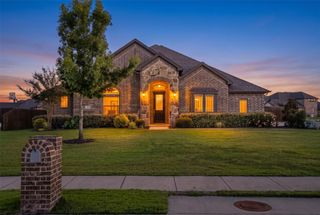 177 Hackney Street, Waxahachie, TX 75165