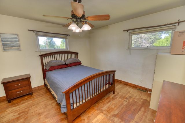 761 W Warren Woods Road, Weesaw Twp, MI 49113