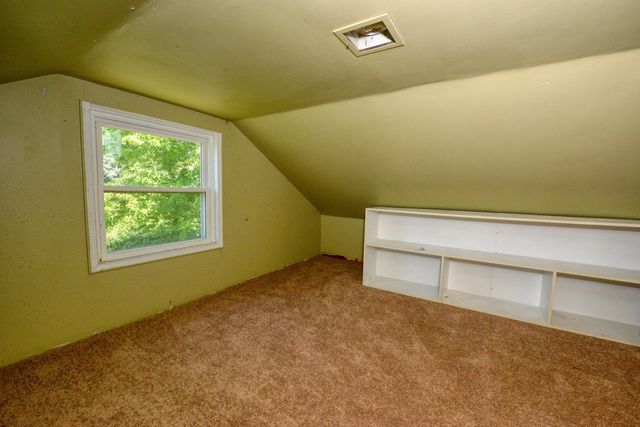 761 W Warren Woods Road, Weesaw Twp, MI 49113