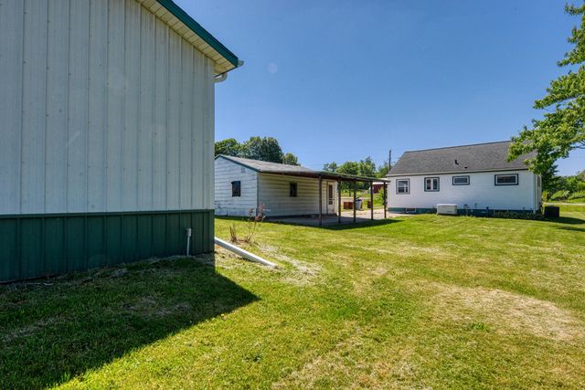 761 W Warren Woods Road, Weesaw Twp, MI 49113