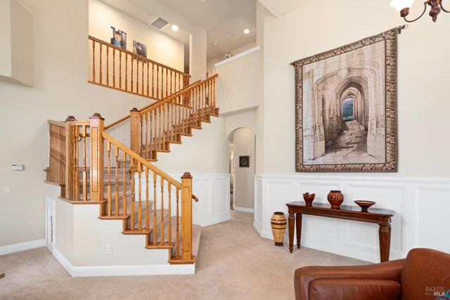 230 Clear Ridge Dr, Healdsburg, CA 95448