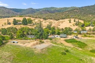 6577 Adams Road, Talent, OR 97540