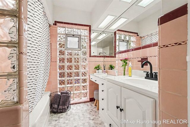 1625 Oswego Street, Grand Rapids, MI 49504