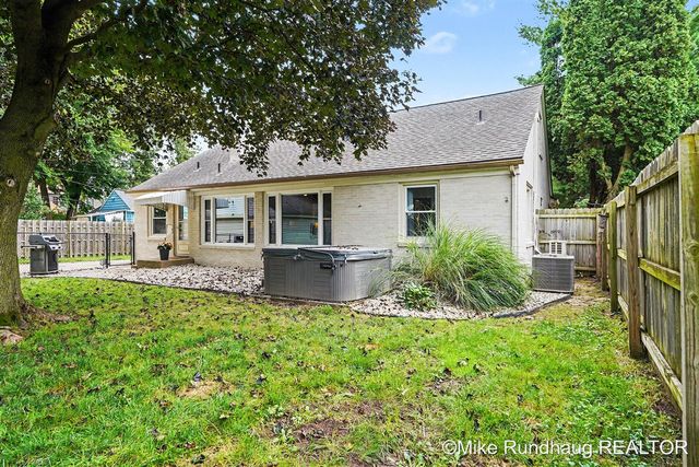 1625 Oswego Street, Grand Rapids, MI 49504