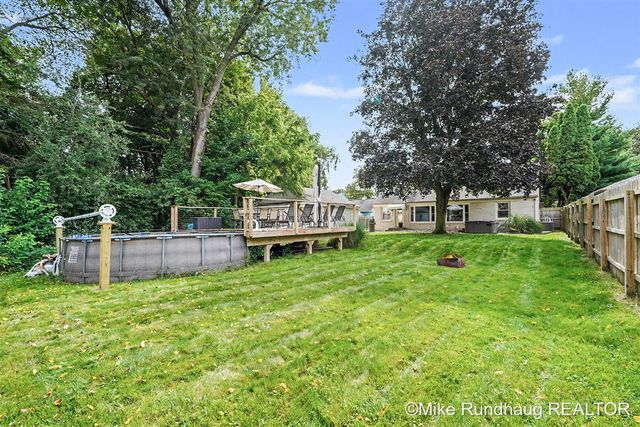 1625 Oswego Street, Grand Rapids, MI 49504