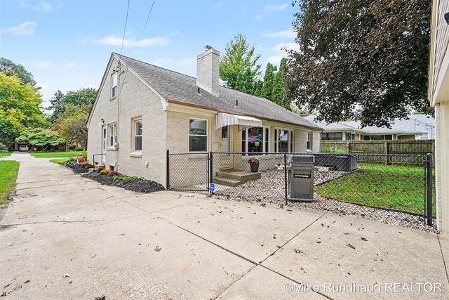 1625 Oswego Street, Grand Rapids, MI 49504