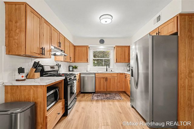 1625 Oswego Street, Grand Rapids, MI 49504