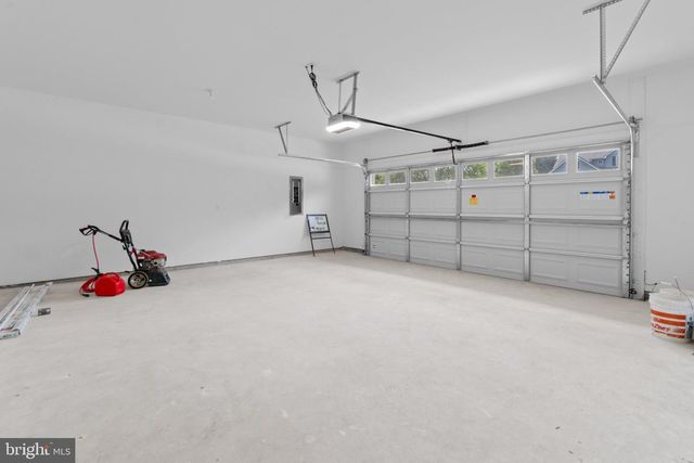 289 WAMPUM LN, Hedgesville, WV 25427