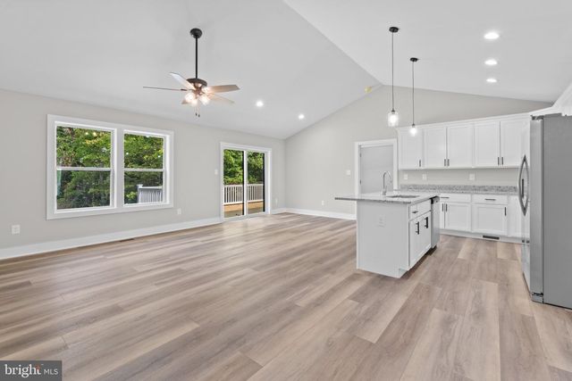 289 WAMPUM LN, Hedgesville, WV 25427