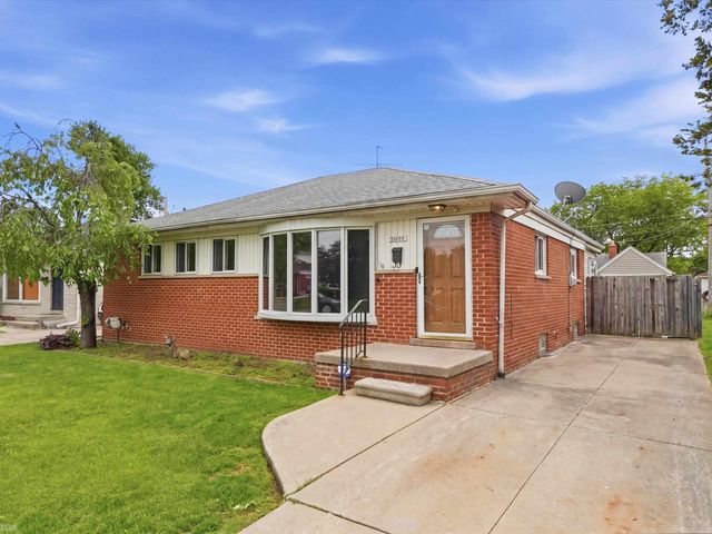 21500 Share Street, St Clair Shores, MI 48082