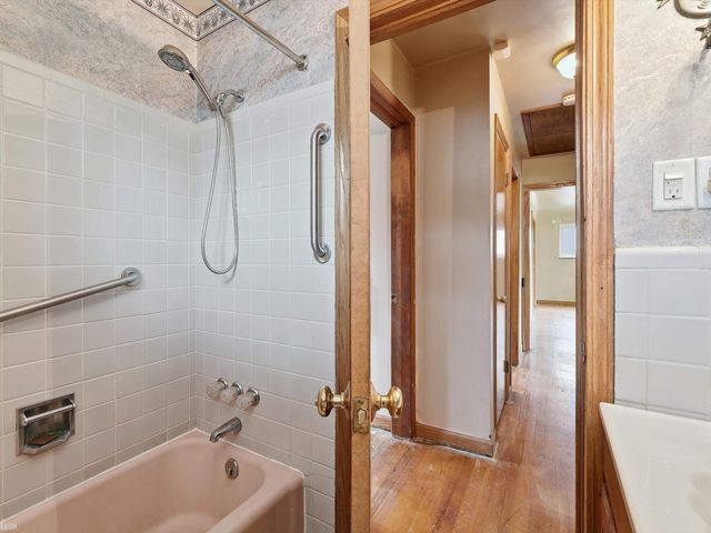 21500 Share Street, St Clair Shores, MI 48082