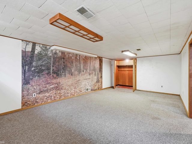 21500 Share Street, St Clair Shores, MI 48082