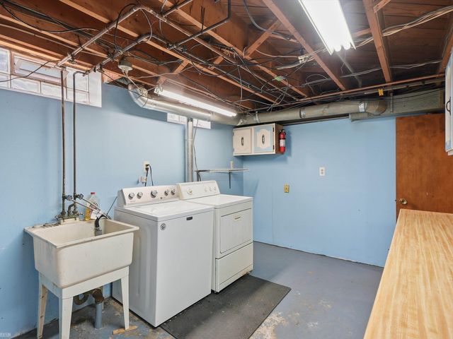 21500 Share Street, St Clair Shores, MI 48082
