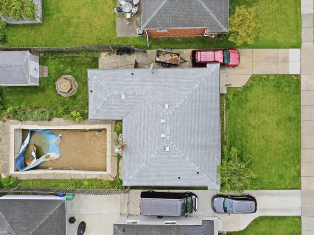 21500 Share Street, St Clair Shores, MI 48082