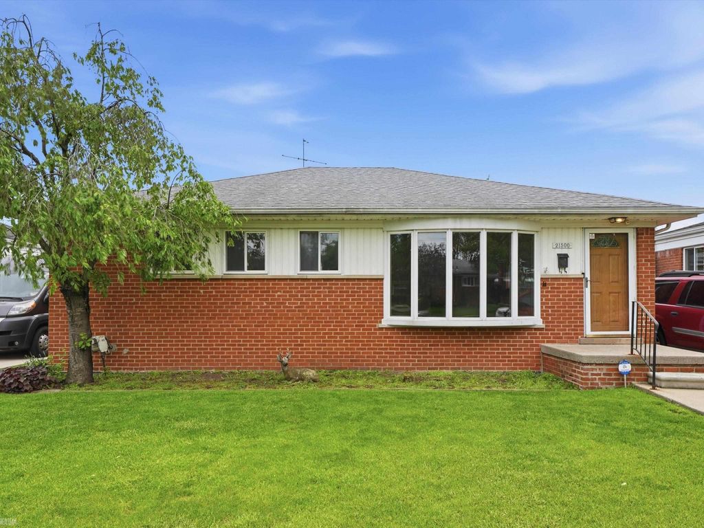 21500 Share Street, St Clair Shores, MI 48082