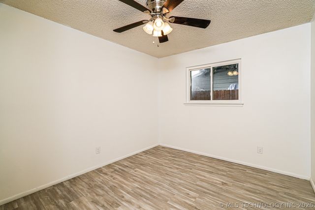 44 S 200th East Avenue, Tulsa, OK 74108