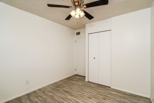 44 S 200th East Avenue, Tulsa, OK 74108