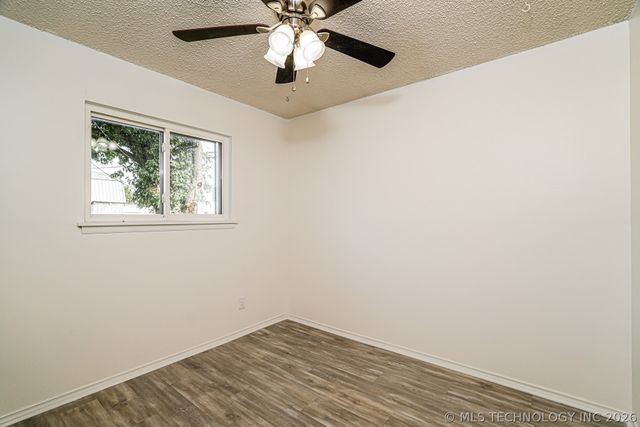 44 S 200th East Avenue, Tulsa, OK 74108