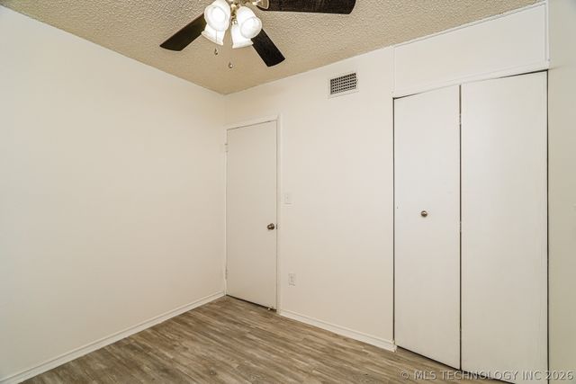 44 S 200th East Avenue, Tulsa, OK 74108