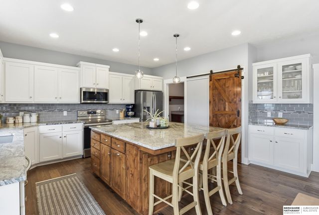 17123 Rachel Snowden Parkway, Bennington, NE 68007