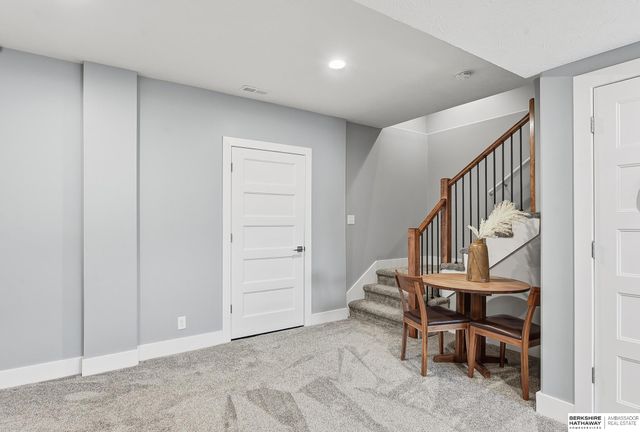 17123 Rachel Snowden Parkway, Bennington, NE 68007