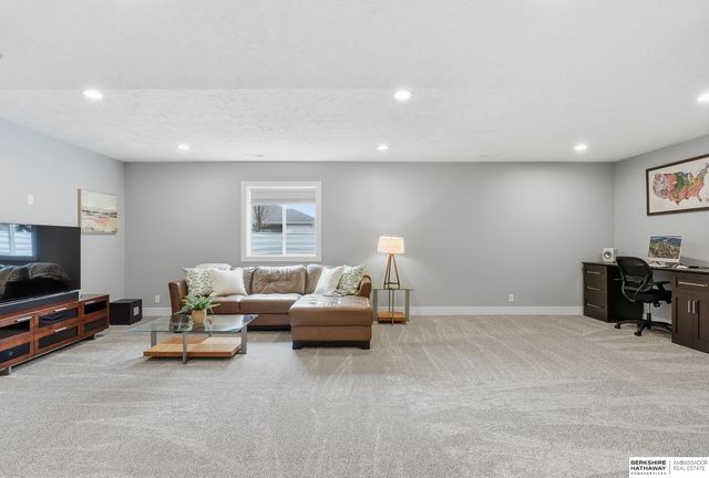 17123 Rachel Snowden Parkway, Bennington, NE 68007