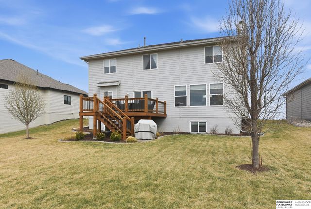 17123 Rachel Snowden Parkway, Bennington, NE 68007