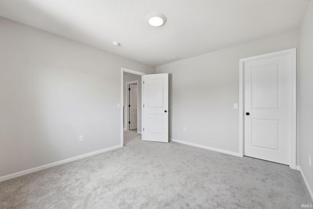 4225 Shadowood Lakes Trail, Fort Wayne, IN 46818