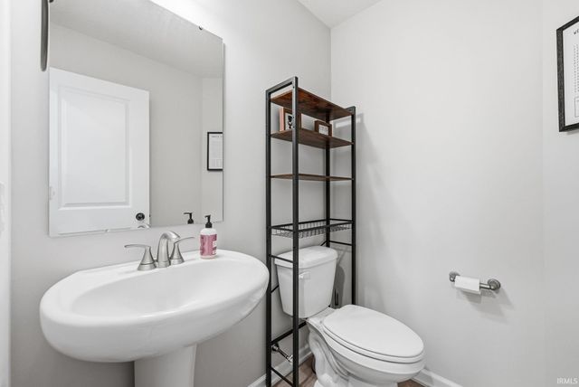 4225 Shadowood Lakes Trail, Fort Wayne, IN 46818