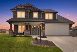 4225 Shadowood Lakes Trail, Fort Wayne, IN 46818